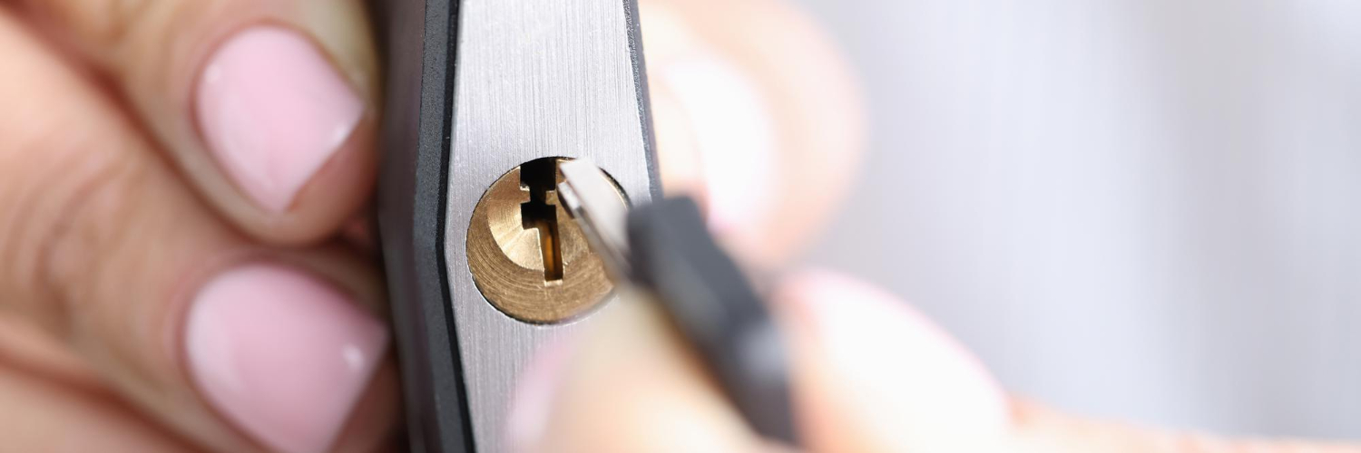 פורץ מנעולים בחיפה