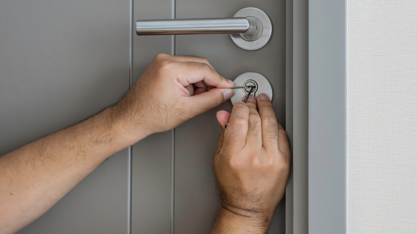 שירותי פורץ מנעולים – פתרונות לשירותי חירום בכל שעה ביום 1 פורץ מנעולים