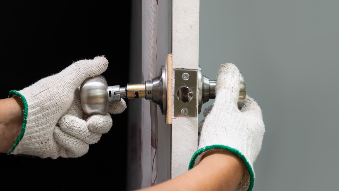 פורץ מנעולים בחיפה – פתרונות יעילים וחשובים במקרי חירום 1 פורץ מנעולים בחיפה